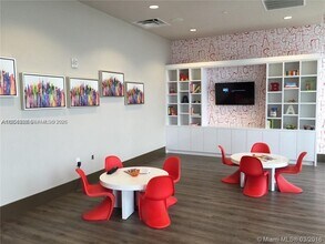 5252 NW 85th Ave, Unit 904 in Doral, FL - Building Photo - Building Photo