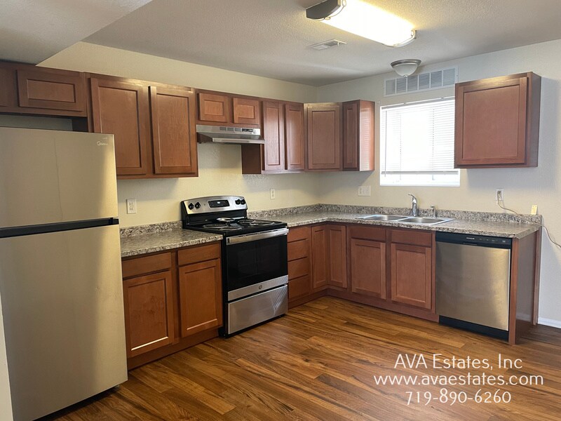 743 E Laporte Dr in Pueblo West, CO - Building Photo