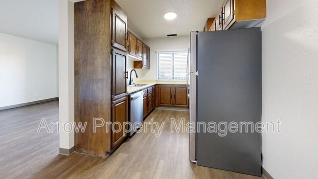 property at 201 E Arbor Ave