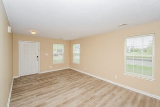 11409 Water Birch Dr in Indianapolis, IN - Building Photo - Building Photo