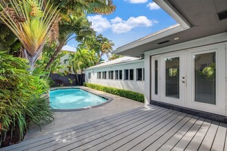 621 W Dilido Dr in Miami Beach, FL - Building Photo - Building Photo