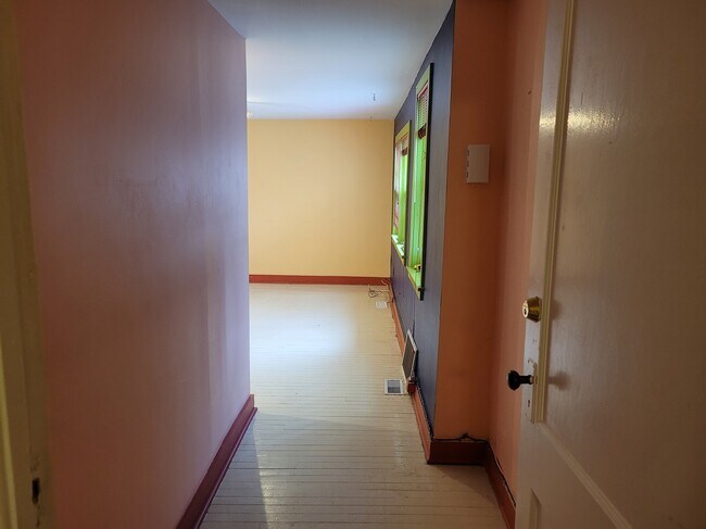 5457 Nora Bernard St in Halifax, NS - Building Photo - Building Photo