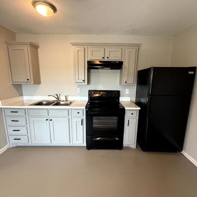 106 N Lacy Dr in Waco, TX - Building Photo - Building Photo