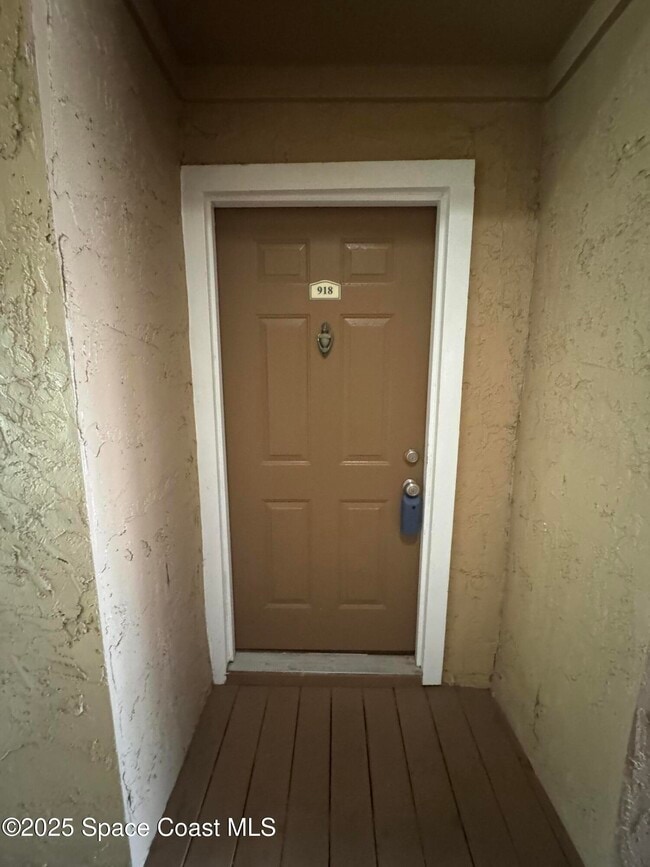 7667 N Wickham Rd in Melbourne, FL - Building Photo - Building Photo