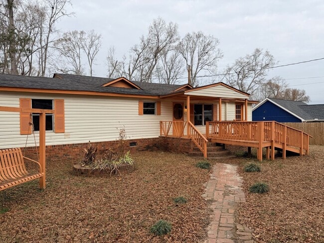 113 Bream Ave in Greenwood, SC - Building Photo - Building Photo