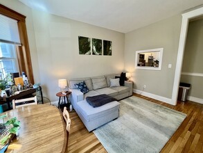 315 Allston St, Unit 3 in Boston, MA - Foto de edificio - Building Photo