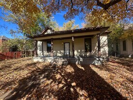 218 Holmes St, Unit A in Frankfort, KY - Building Photo