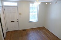 2106 E Fairmount Ave photo'