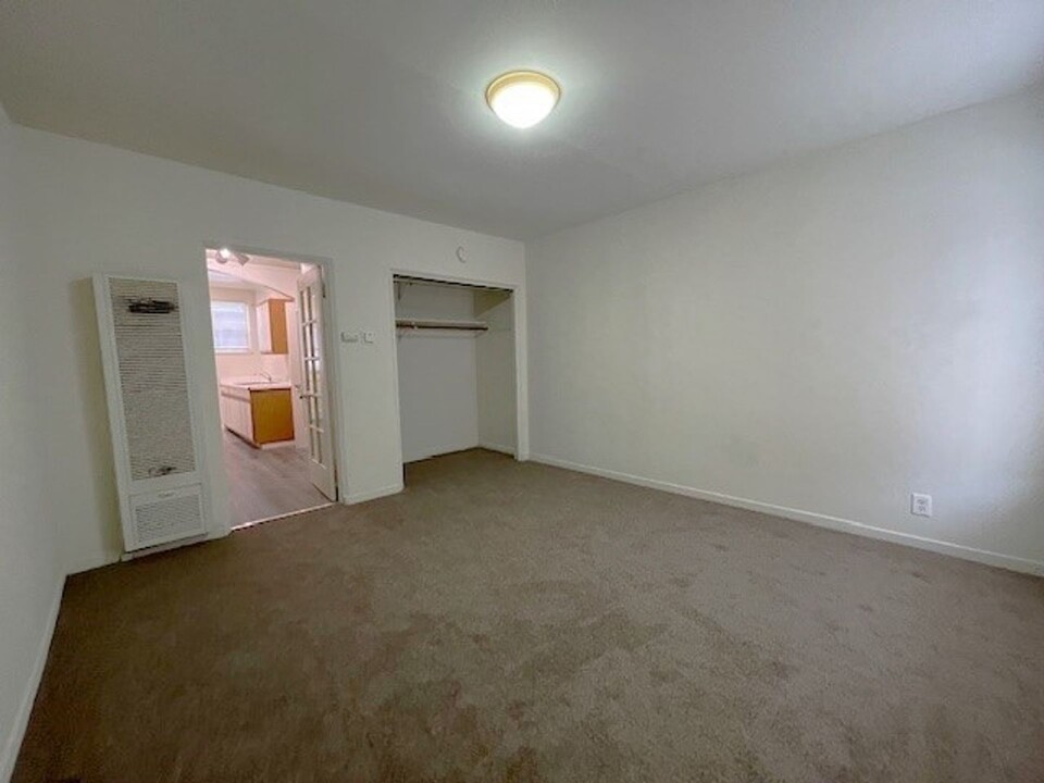 2613 Sacramento St in Berkeley, CA - Foto de edificio