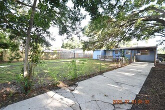 818 49th Ave N in St. Petersburg, FL - Building Photo - Building Photo
