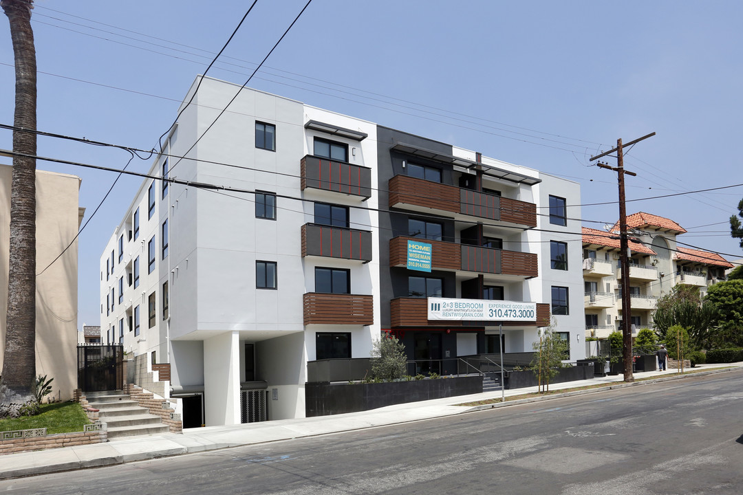 Martel Flats in Los Angeles, CA - Building Photo