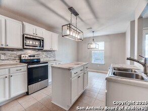 5410 Blossom Dr in San Antonio, TX - Building Photo - Building Photo