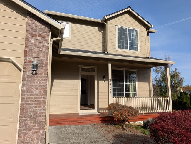 3437 SW 2nd St in Gresham, OR - Building Photo - Building Photo