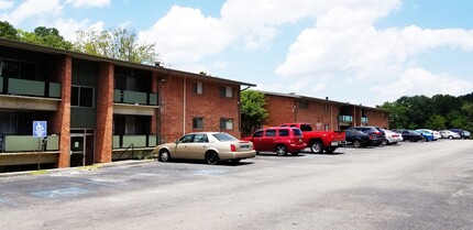 404 Homes in Chattanooga, TN - Foto de edificio - Building Photo