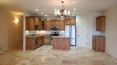 12046 N Saguaro Blvd-Unit -105 in Fountain Hills, AZ - Building Photo - Building Photo