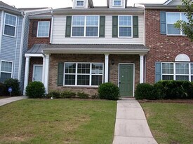 Room in Townhome on Olmadison Pl in Atlanta, GA - Building Photo