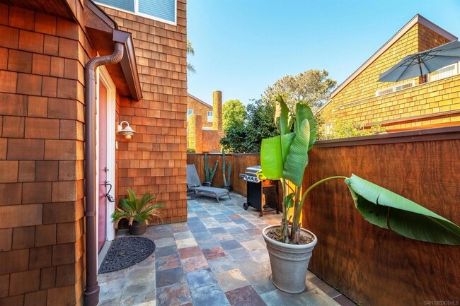 325 S Sierra Ave, Unit 36 in Solana Beach, CA - Building Photo - Building Photo