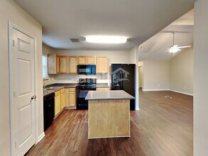4623 Trinity River Ct in Spring, TX - Building Photo - Building Photo