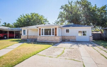 3809 30th St in Lubbock, TX - Building Photo - Building Photo