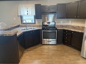 12 Bradley Ln in West Branch, IA - Building Photo