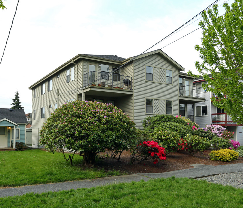 1757 NW 57th St in Seattle, WA - Foto de edificio