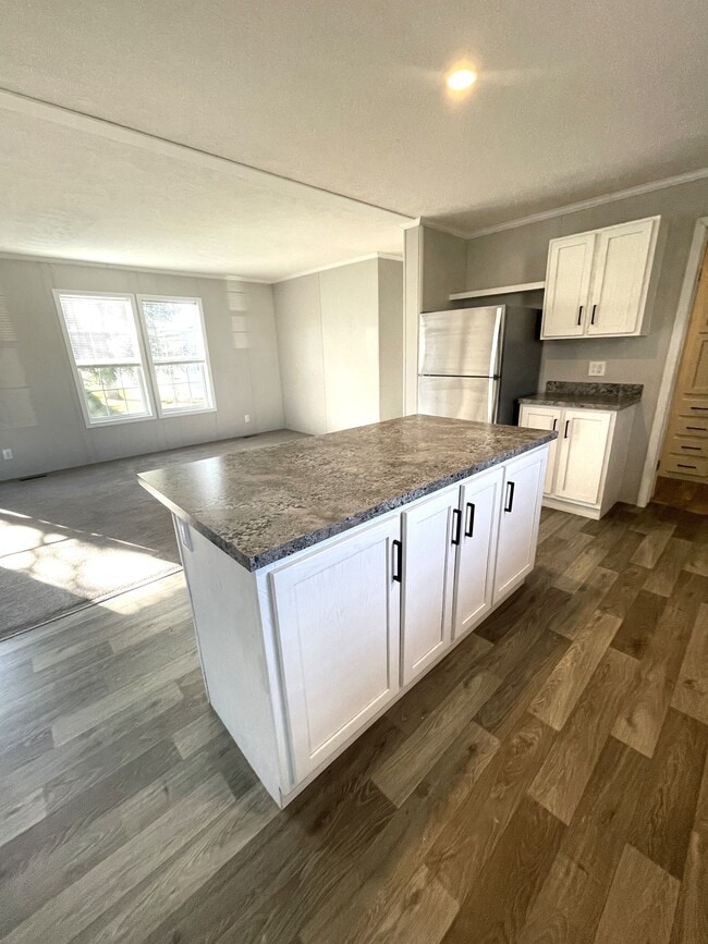 49 Bellwood Dr in Swartz Creek, MI - Building Photo - Building Photo