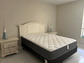 470 NW 20th St, Unit 304 in Boca Raton, FL - Building Photo - Building Photo