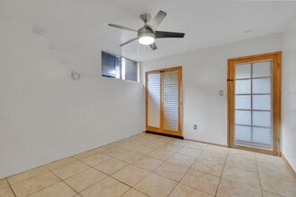 3734 Buena Park Dr in Studio City, CA - Building Photo - Building Photo