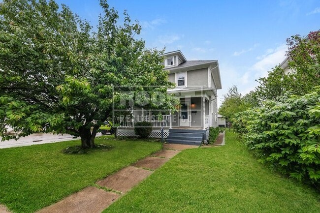 property at 103 N Clairmont Ave