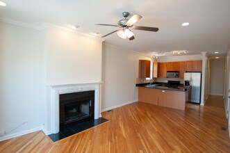 2427 W Augusta Blvd in Chicago, IL - Building Photo - Building Photo