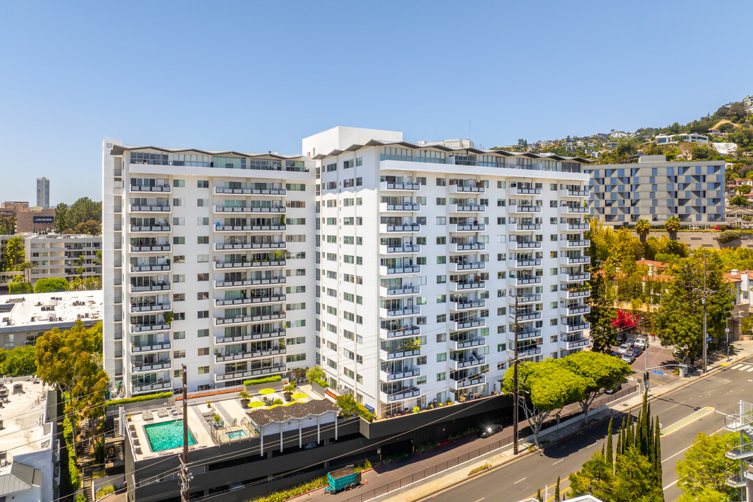 WestView Towers in West Hollywood, CA - Building Photo