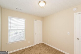 4654 Parkway Cir in Atlanta, GA - Building Photo - Building Photo