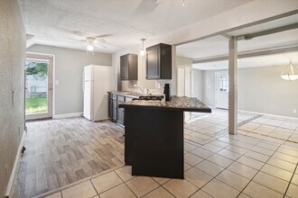 1349 W 87th St in Cleveland, OH - Building Photo - Building Photo