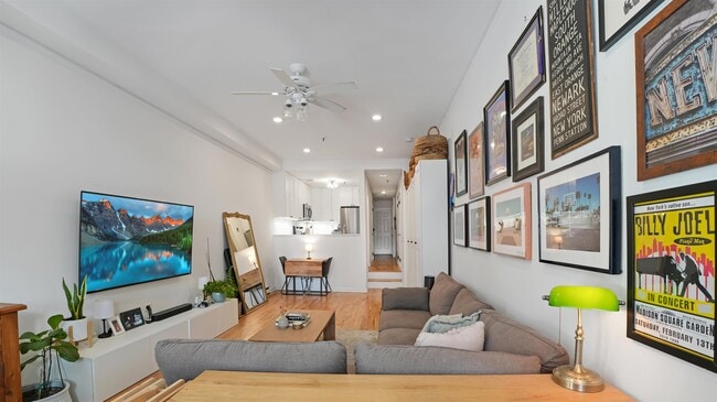 228 Monroe St in Hoboken, NJ - Building Photo - Building Photo