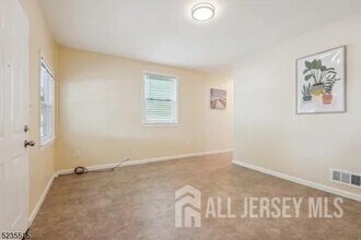 272 Comstock St in New Brunswick, NJ - Building Photo - Building Photo