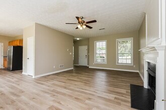107 Chamberlyn Ln in Hiram, GA - Building Photo - Building Photo