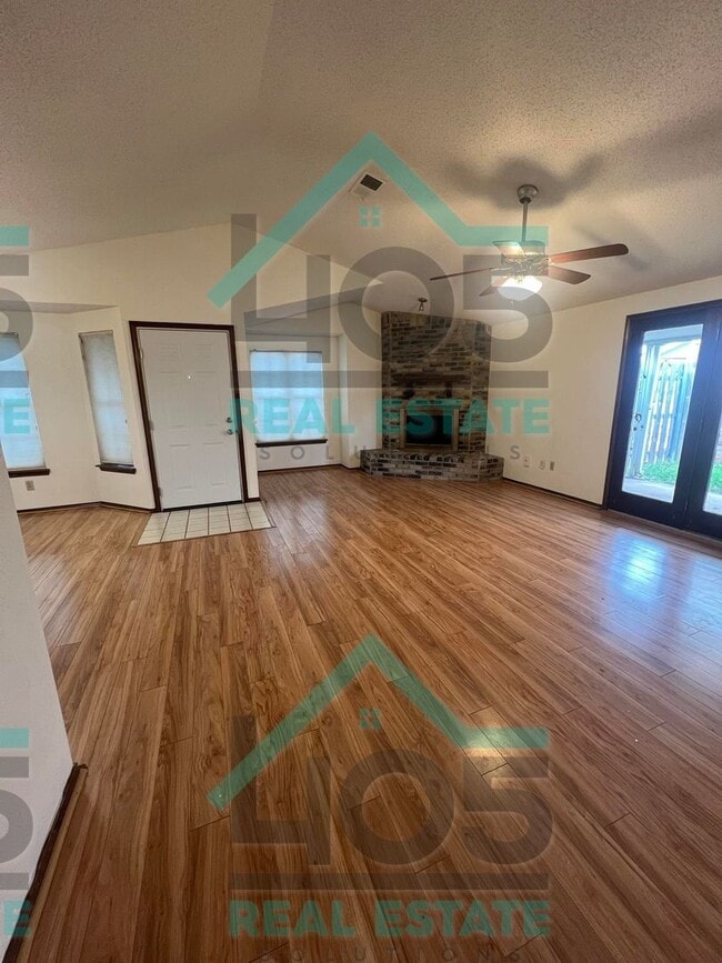 2136 Lonnie Ln in Oklahoma City, OK - Building Photo - Building Photo