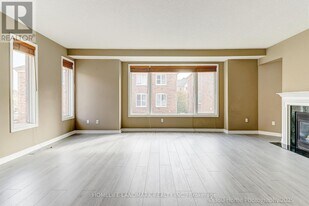 189 Leitchcroft Crescent in Markham, ON - Building Photo