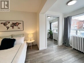 93 Northland Ave in Toronto, ON - Building Photo - Building Photo