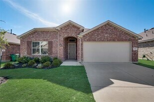 1540 Acmite Ave in Cross Roads, TX - Building Photo