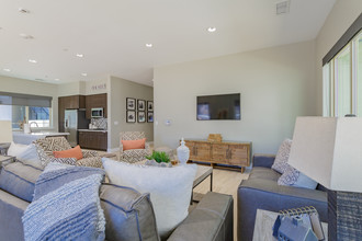 Bidwell Pointe in Folsom, CA - Foto de edificio - Interior Photo