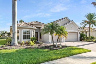 12082 Granite Woods Loop in Venice, FL - Building Photo