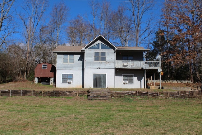 28 Brown Hollow Ln, Unit Apart A in Sylva, NC - Foto de edificio - Building Photo