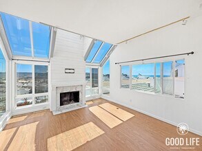 361 Shoemaker Ln in Solana Beach, CA - Building Photo - Building Photo