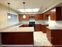 1450 Pebblestone Way in Sacramento, CA - Building Photo - Building Photo