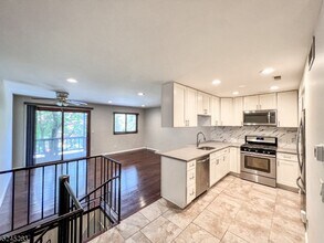 4 Brandywine Ct-Unit -7 in Vernon, NJ - Building Photo - Building Photo