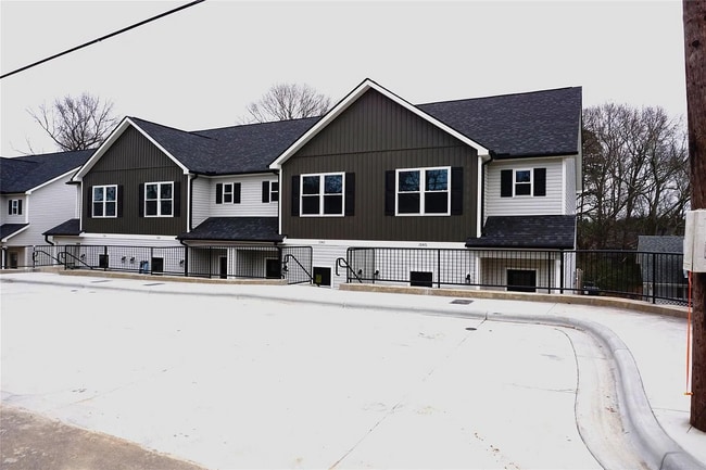 property at 1040 McLain Rd