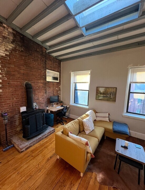 118 Marlborough St, Unit 4R in Boston, MA - Building Photo