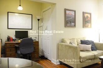 1404 Commonwealth Ave, Unit 5 in Boston, MA - Building Photo - Building Photo