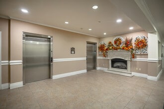 Lovett Manor in Houston, TX - Building Photo - Interior Photo